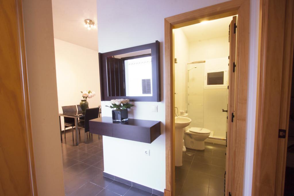 Apartamentos Puerta Sierra Puerto Serrano Dış mekan fotoğraf
