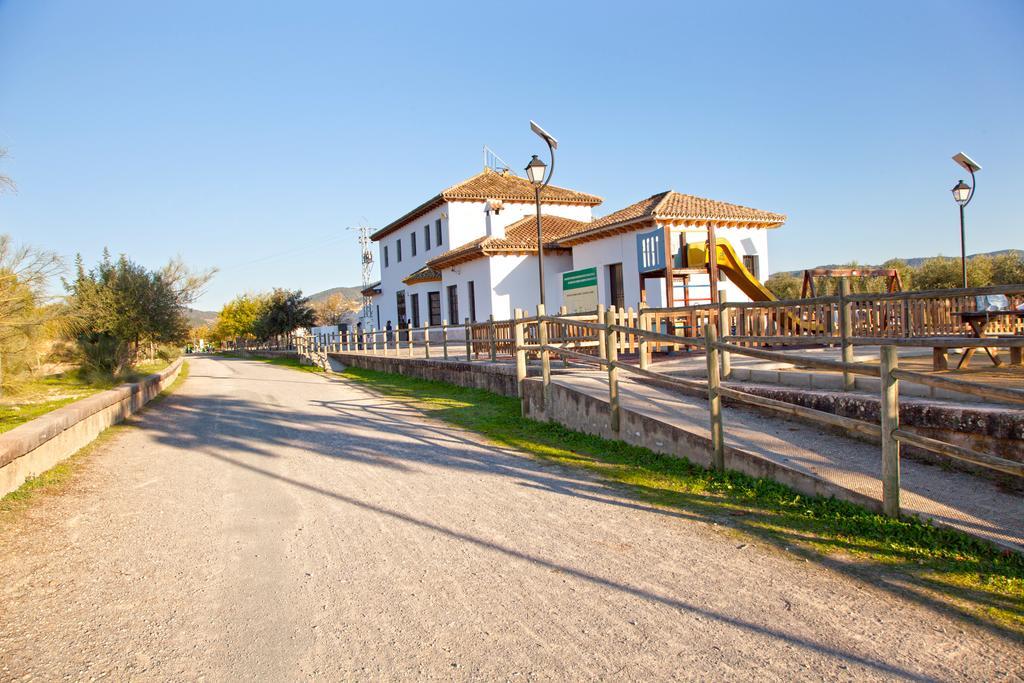 Apartamentos Puerta Sierra Puerto Serrano Dış mekan fotoğraf