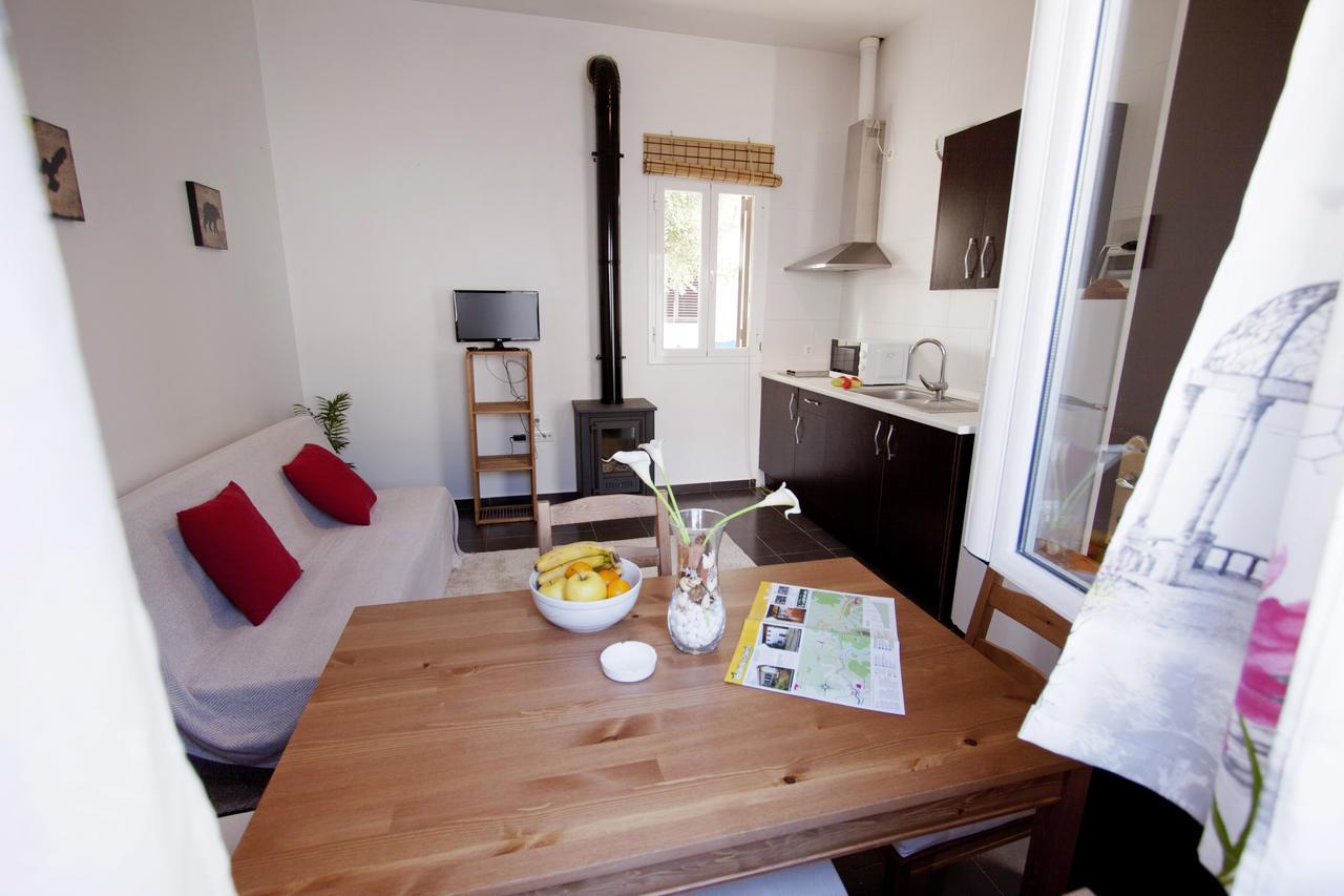 Apartamentos Puerta Sierra Puerto Serrano Dış mekan fotoğraf